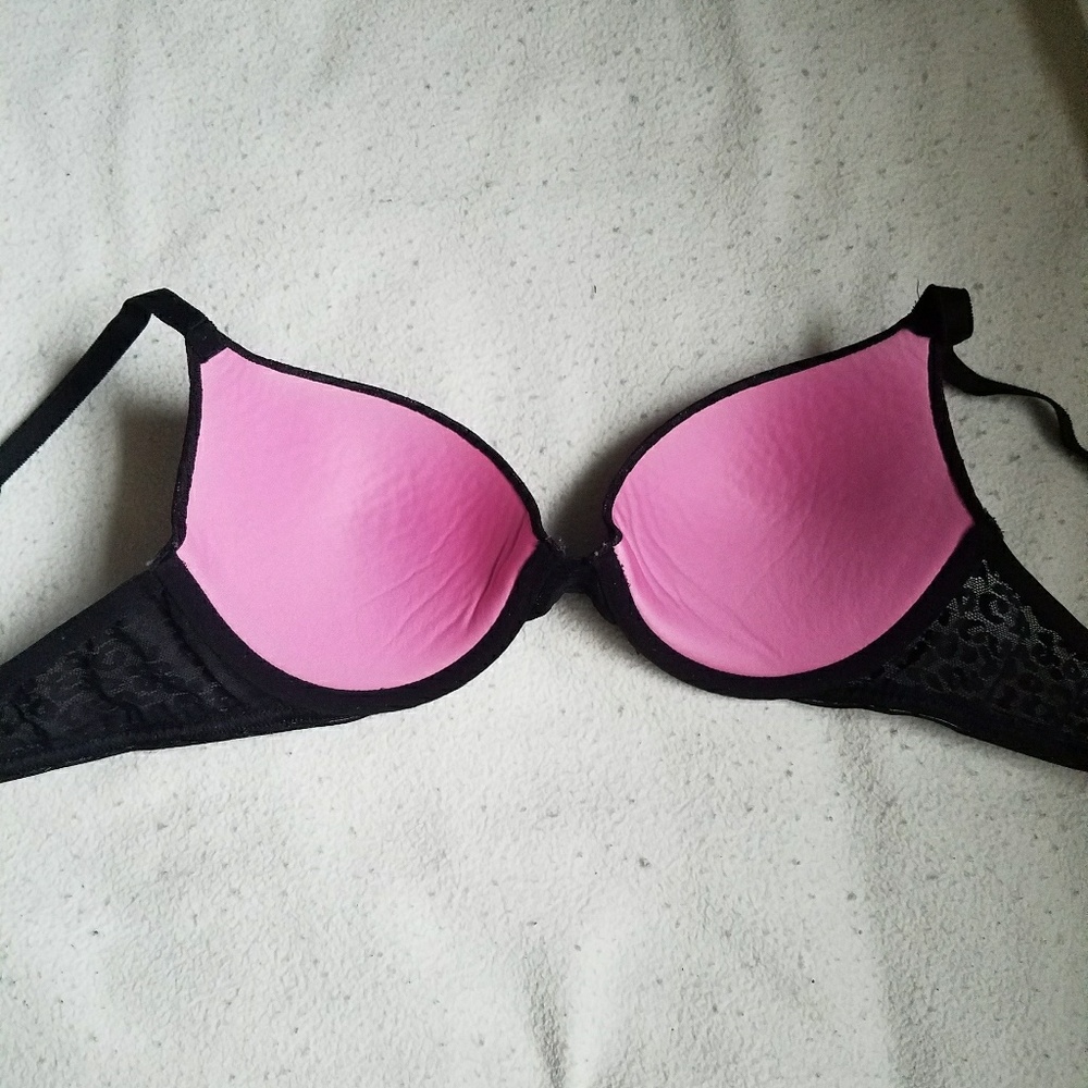 Pink Bra - Picture 2 of 5